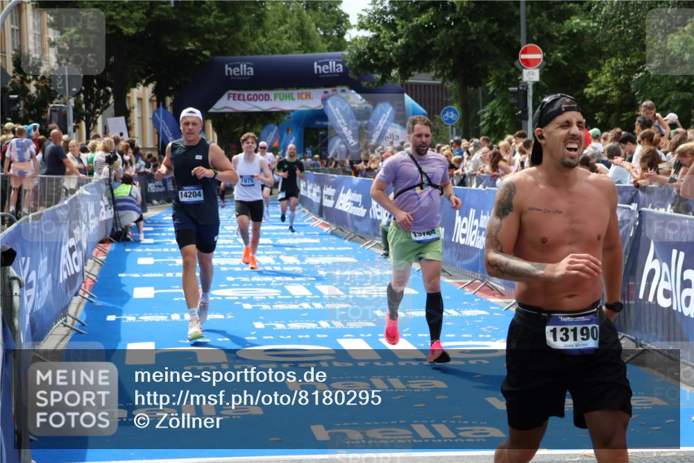 29.06.2025 - hella hamburg halbmarathon Zöllner http://msf.ph/oto/8180295 29.06.2025 10:39:53 Ziel 1603, 1975, 2525, 2563, 2573, 4766, 6149, 11714, 14204, 15744, 15813, 18013 meine-sportfotos.de