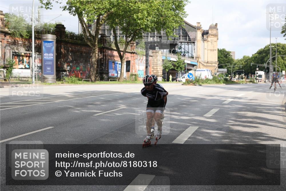 29.06.2025 - hella hamburg halbmarathon Yannick Fuchs http://msf.ph/oto/8180318 29.06.2025 09:07:28 20KM 1, 1 meine-sportfotos.de