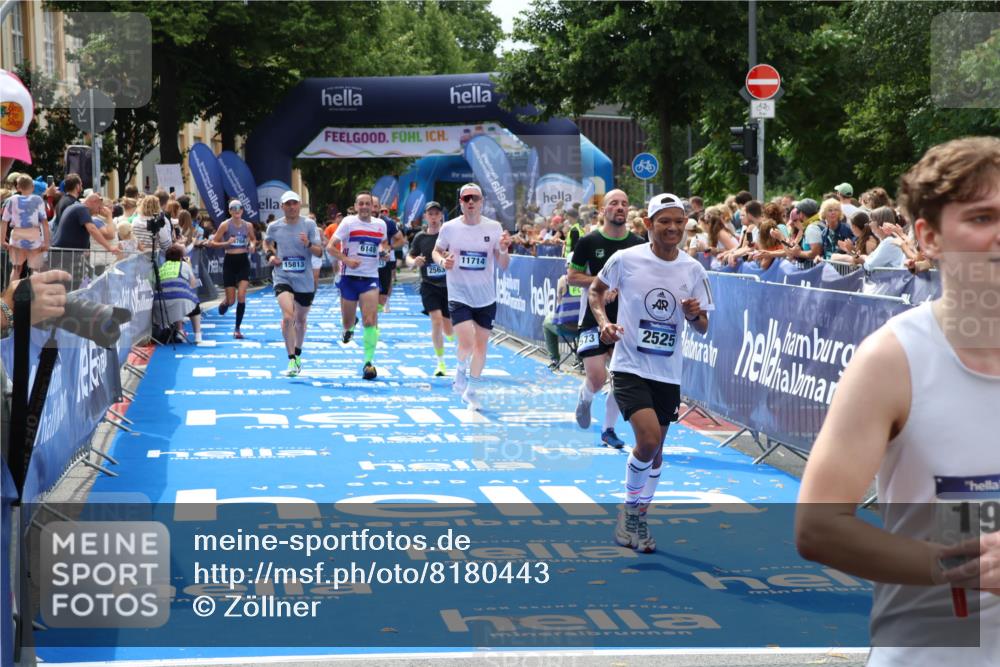 29.06.2025 - hella hamburg halbmarathon Zöllner http://msf.ph/oto/8180443 29.06.2025 10:39:57 Ziel 1603, 2525, 2563, 2573, 3626, 4766, 6149, 7981, 8467, 8574, 11714, 15421, 15813 meine-sportfotos.de