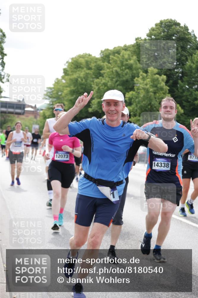 29.06.2025 - hella hamburg halbmarathon Jannik Wohlers http://msf.ph/oto/8180540 29.06.2025 10:22:52 Lombardsbrücke 1362, 2925, 4190, 4266, 4728, 4793, 6502, 6849, 7820, 8687, 8688, 8716, 8918, 8920, 9301, 9877, 10739, 11798, 11879, 12025, 12073, 12265, 14041, 14265, 14338, 14821, 16416, 16558, 17013, 17099, 17207, 17299, 17719, 18332 meine-sportfotos.de