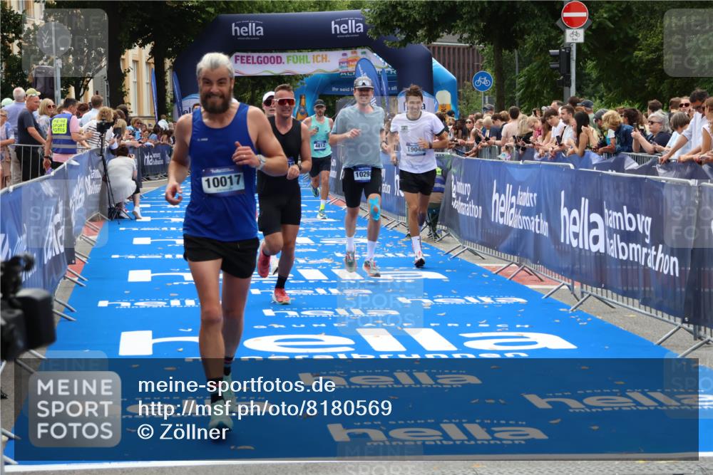 29.06.2025 - hella hamburg halbmarathon Zöllner http://msf.ph/oto/8180569 29.06.2025 10:31:20 Ziel 3955, 4812, 10017, 10298, 11857, 12232, 14450, 14548, 19042 meine-sportfotos.de