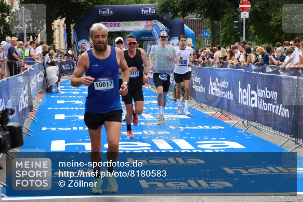 29.06.2025 - hella hamburg halbmarathon Zöllner http://msf.ph/oto/8180583 29.06.2025 10:31:20 Ziel 3955, 4812, 10017, 10298, 11857, 12232, 14450, 14548, 19042 meine-sportfotos.de