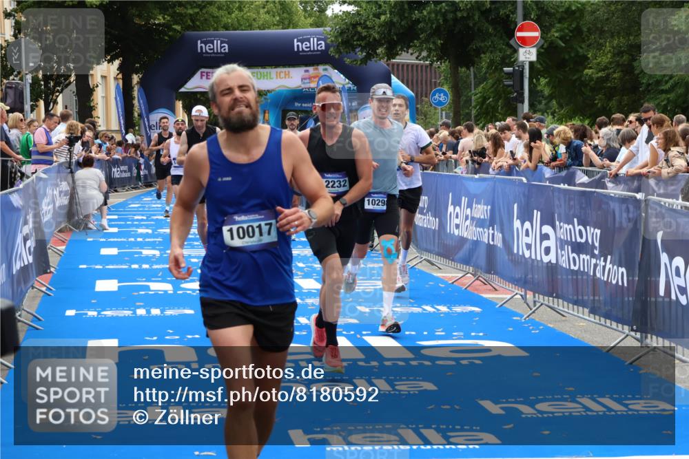 29.06.2025 - hella hamburg halbmarathon Zöllner http://msf.ph/oto/8180592 29.06.2025 10:31:21 Ziel 3955, 4812, 10017, 10298, 11857, 12232, 14450, 14548, 19042 meine-sportfotos.de