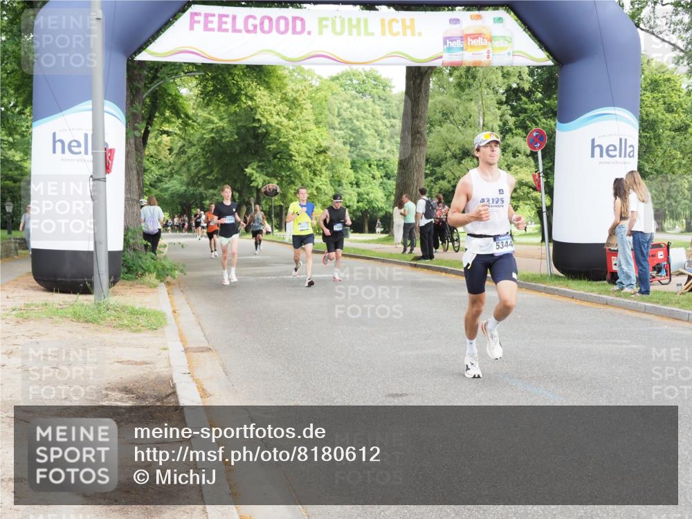 29.06.2025 - hella hamburg halbmarathon MichiJ http://msf.ph/oto/8180612 29.06.2025 10:17:13 Zwischen KM18-KM19 1065, 5344, 15136 meine-sportfotos.de