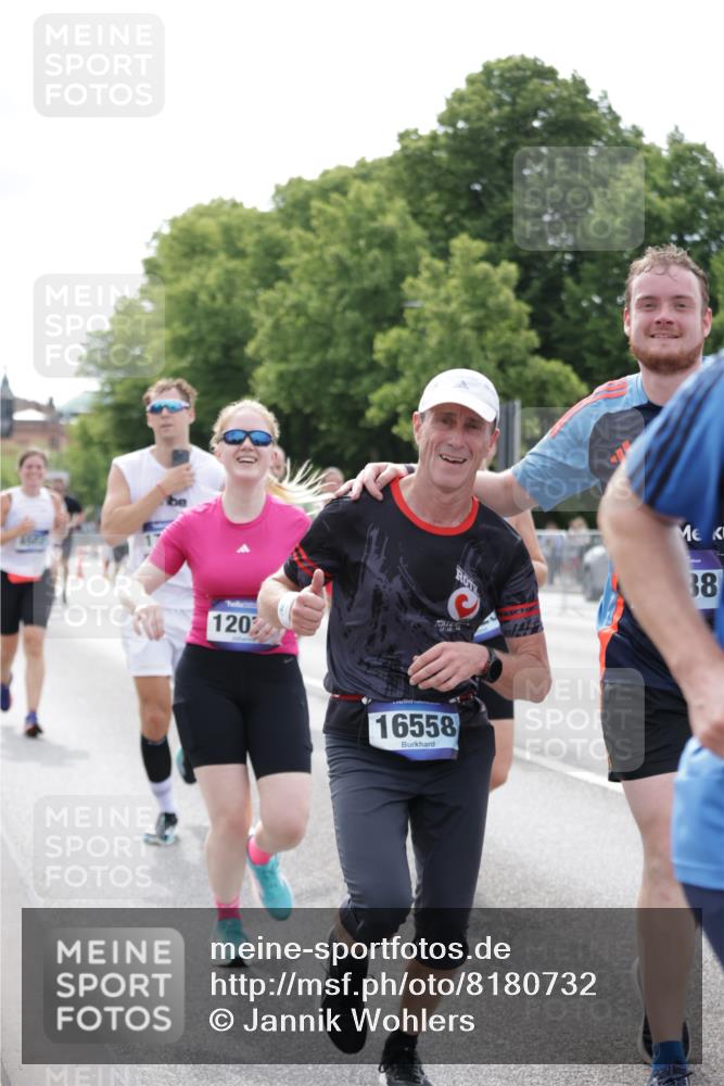 29.06.2025 - hella hamburg halbmarathon Jannik Wohlers http://msf.ph/oto/8180732 29.06.2025 10:22:53 Lombardsbrücke 1362, 2925, 4190, 4266, 4728, 4793, 6502, 6849, 7820, 8687, 8688, 8716, 8918, 8920, 9301, 9877, 10739, 11798, 11879, 12025, 12073, 12265, 14265, 14338, 14510, 14821, 16416, 16558, 17013, 17099, 17207, 17299, 17719, 18332 meine-sportfotos.de