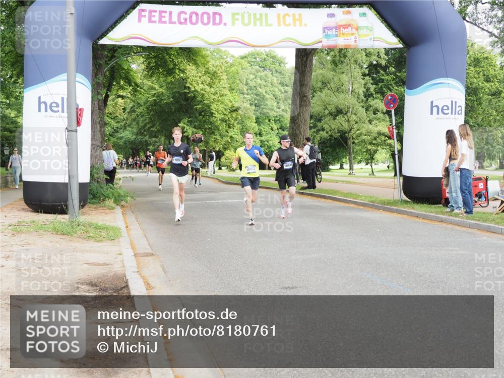 29.06.2025 - hella hamburg halbmarathon MichiJ http://msf.ph/oto/8180761 29.06.2025 10:17:14 Zwischen KM18-KM19 1065, 5344 meine-sportfotos.de