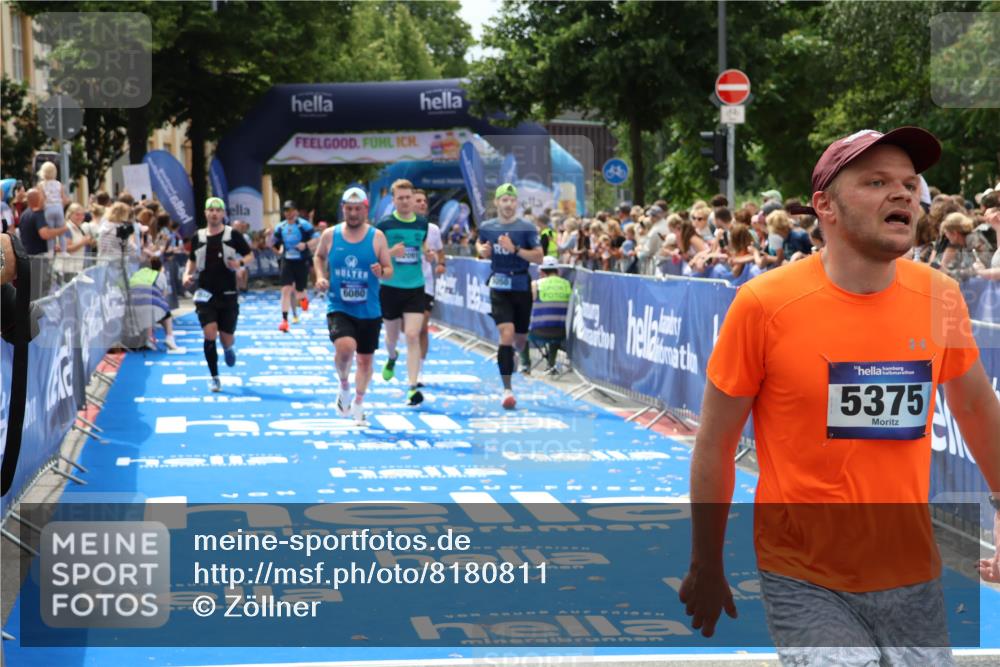 29.06.2025 - hella hamburg halbmarathon Zöllner http://msf.ph/oto/8180811 29.06.2025 10:40:07 Ziel 2826, 5050, 5375, 6080, 8933, 12091, 13514, 15424, 17973 meine-sportfotos.de
