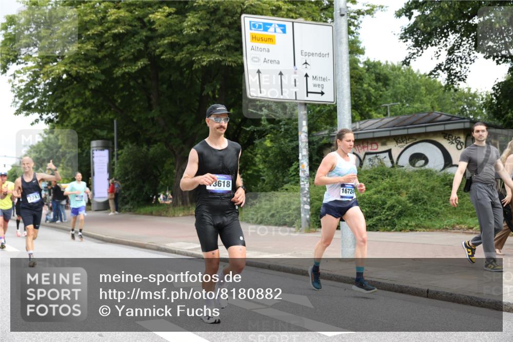 29.06.2025 - hella hamburg halbmarathon Yannick Fuchs http://msf.ph/oto/8180882 29.06.2025 10:28:41 20KM 1053, 1396, 1743, 2228, 2243, 2879, 4246, 5193, 6305, 8312, 9345, 9376, 10865, 11227, 12595, 13066, 13493, 13494, 13618, 13771, 14289, 14310, 14448, 14549, 14784, 15268, 15500, 15887, 16148, 16243, 16724, 17191, 17489, 17751, 17877, 18099, 18906 meine-sportfotos.de