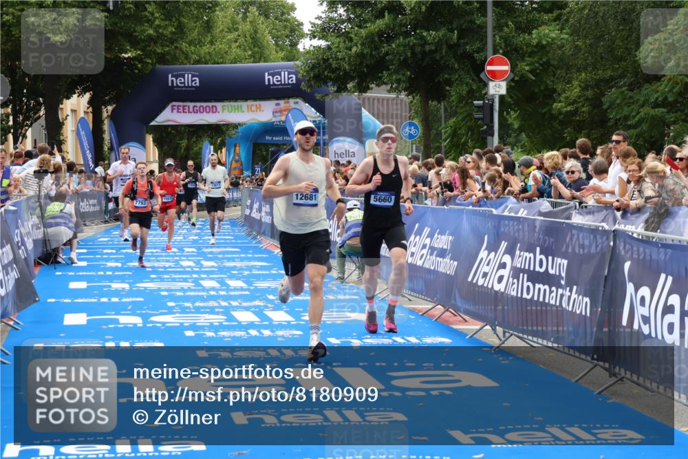 29.06.2025 - hella hamburg halbmarathon Zöllner http://msf.ph/oto/8180909 29.06.2025 10:31:39 Ziel 5660, 7793, 12681, 13606, 13617, 15835 meine-sportfotos.de