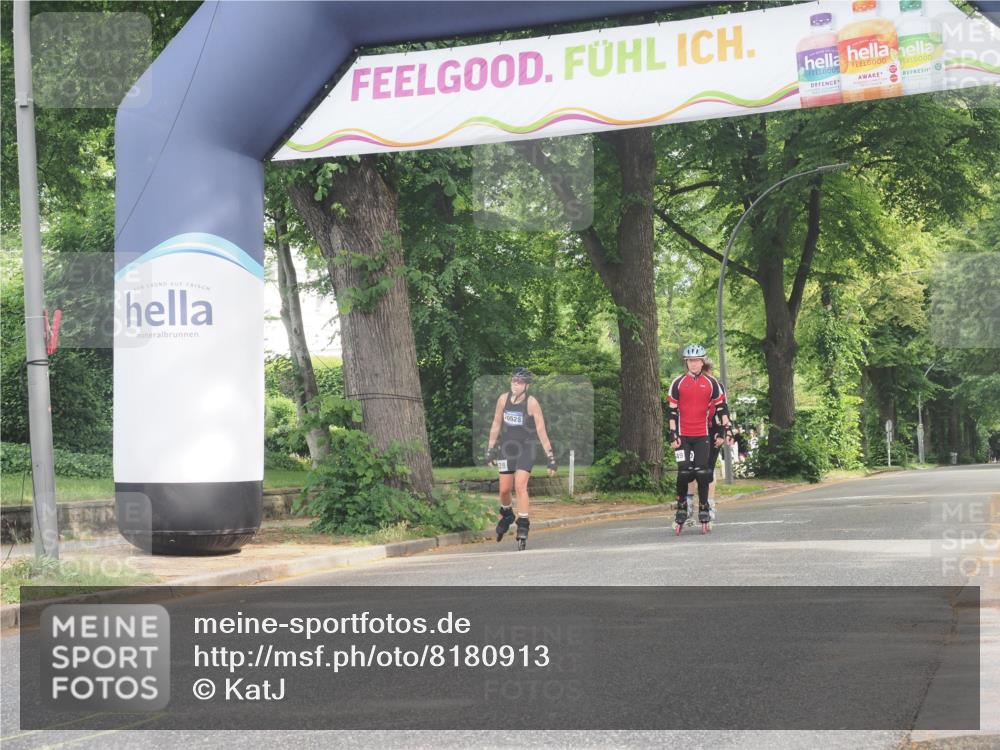 29.06.2025 - hella hamburg halbmarathon KatJ http://msf.ph/oto/8180913 29.06.2025 09:22:58 Zwischen KM18-KM19  meine-sportfotos.de