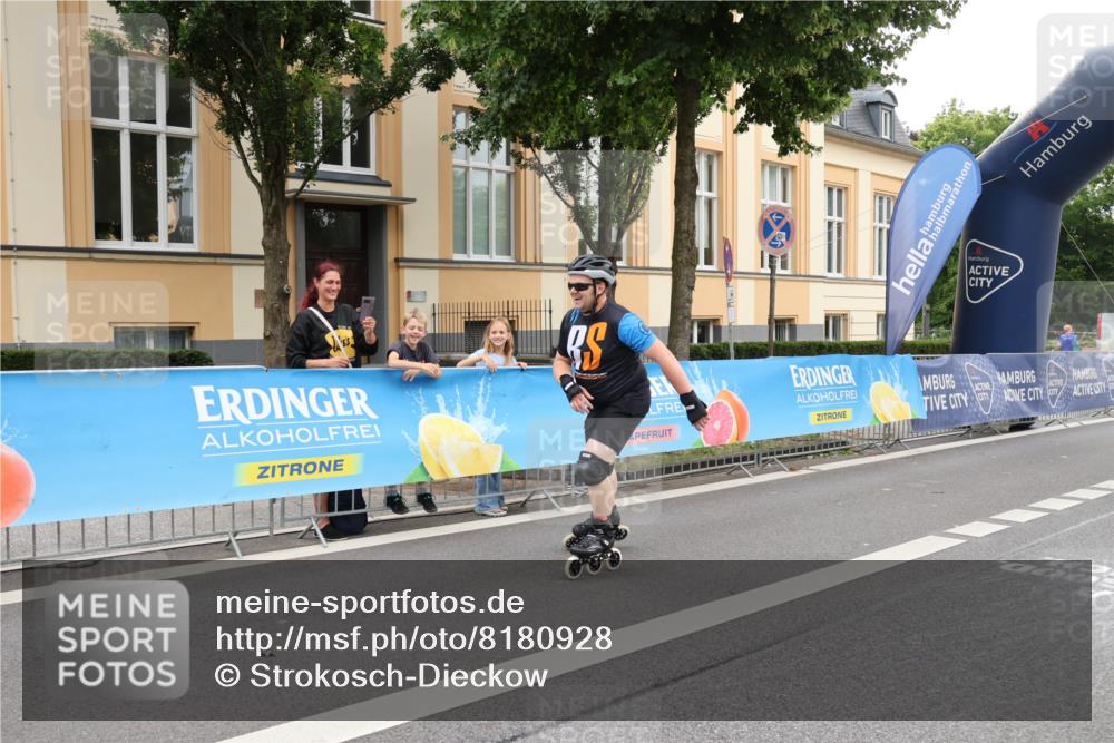 29.06.2025 - hella hamburg halbmarathon Strokosch-Dieckow http://msf.ph/oto/8180928 29.06.2025 09:21:51 Ziel 20067, 20068, 20070, 20352 meine-sportfotos.de