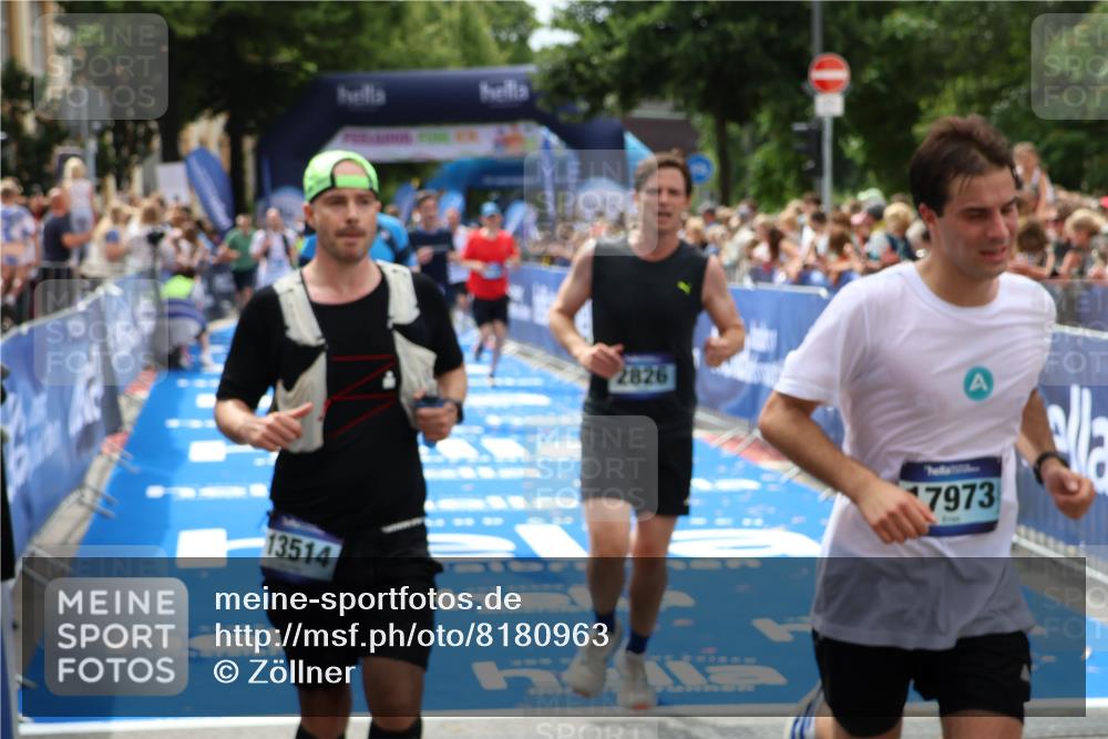 29.06.2025 - hella hamburg halbmarathon Zöllner http://msf.ph/oto/8180963 29.06.2025 10:40:12 Ziel 2826, 3547, 4381, 5007, 5409, 5508, 5916, 7495, 8933, 10968, 11731, 13514, 13667, 15424, 18979 meine-sportfotos.de
