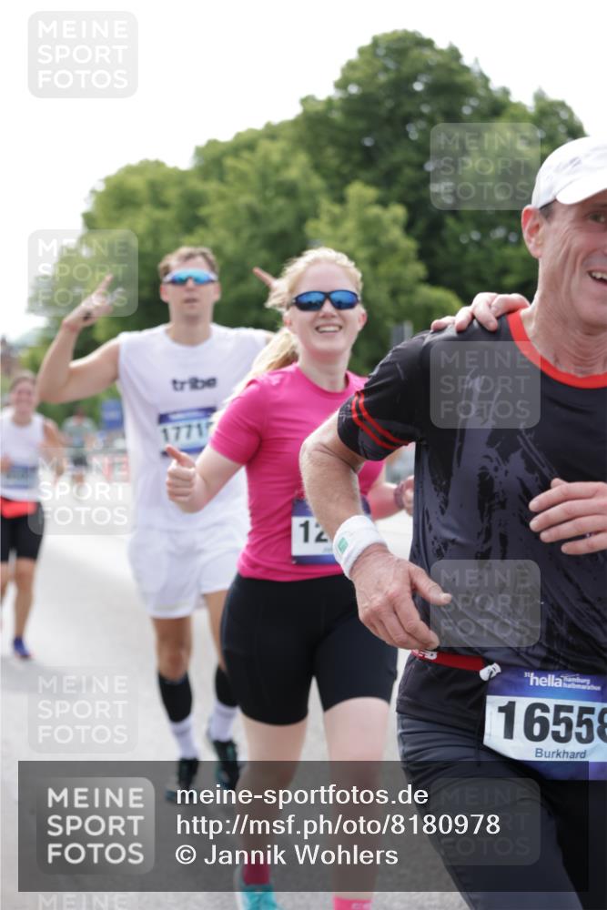 29.06.2025 - hella hamburg halbmarathon Jannik Wohlers http://msf.ph/oto/8180978 29.06.2025 10:22:54 Lombardsbrücke 1362, 2925, 4728, 4793, 6502, 6849, 7820, 8687, 8688, 8716, 8918, 8920, 9301, 9877, 10739, 11798, 11879, 12073, 12874, 14265, 14338, 14510, 14512, 14821, 16416, 16558, 17013, 17099, 17207, 17299, 17719, 18089, 18332 meine-sportfotos.de