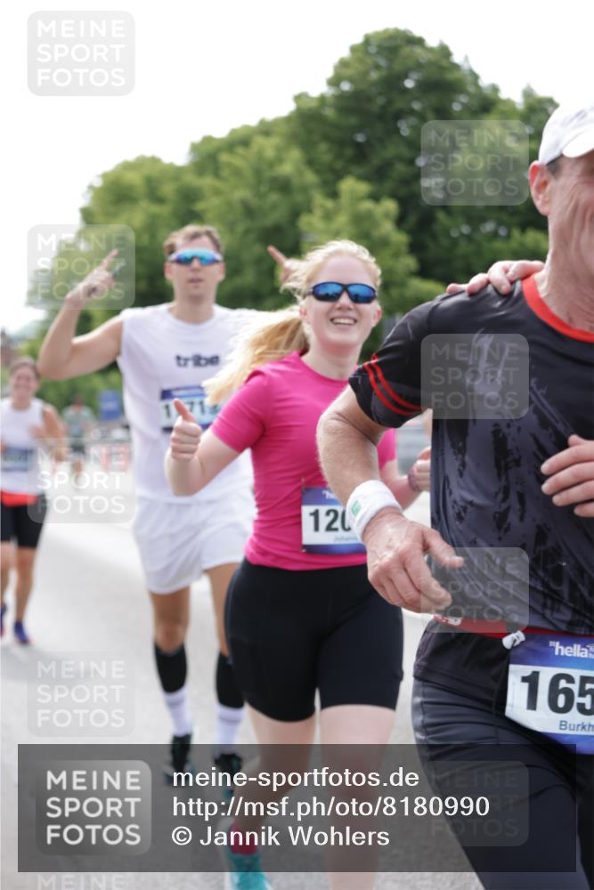 29.06.2025 - hella hamburg halbmarathon Jannik Wohlers http://msf.ph/oto/8180990 29.06.2025 10:22:54 Lombardsbrücke 1362, 2925, 4728, 4793, 6502, 6849, 7820, 8687, 8688, 8716, 8918, 8920, 9301, 9877, 10739, 11798, 11879, 12073, 12874, 14265, 14338, 14510, 14512, 14821, 16416, 16558, 17013, 17099, 17207, 17299, 17719, 18089, 18332 meine-sportfotos.de