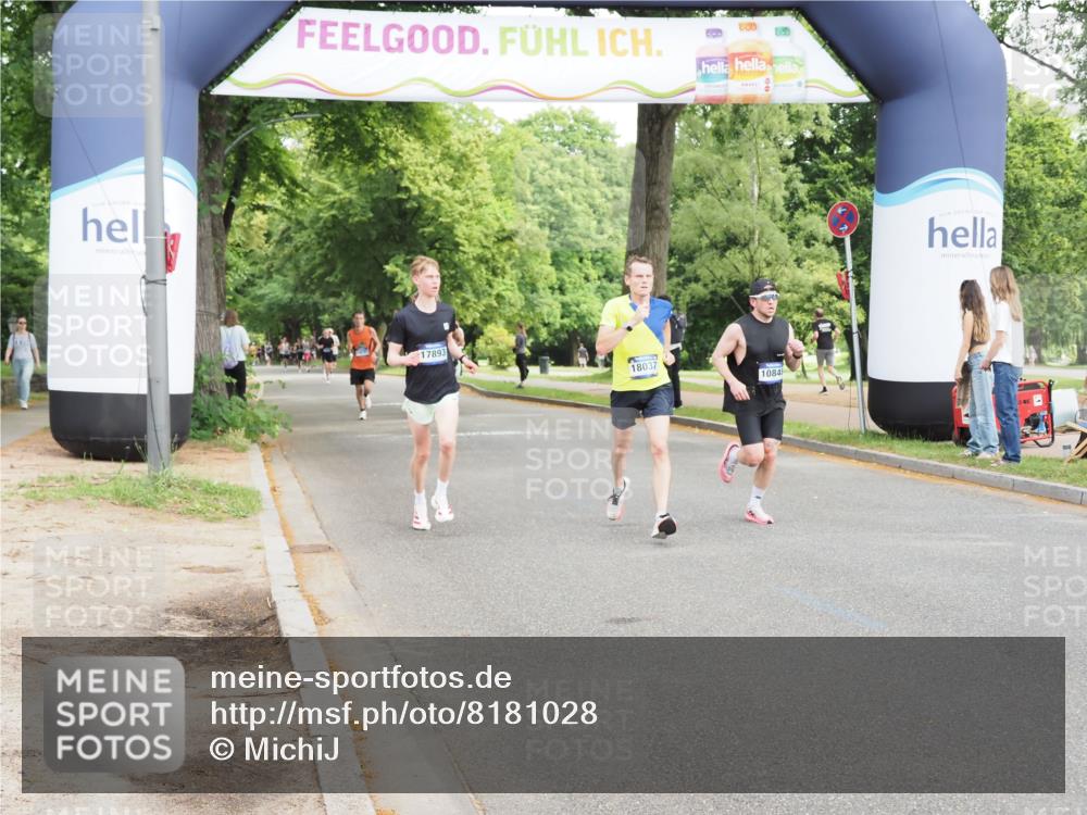 29.06.2025 - hella hamburg halbmarathon MichiJ http://msf.ph/oto/8181028 29.06.2025 10:17:15 Zwischen KM18-KM19 1065, 5344, 10848, 18037 meine-sportfotos.de