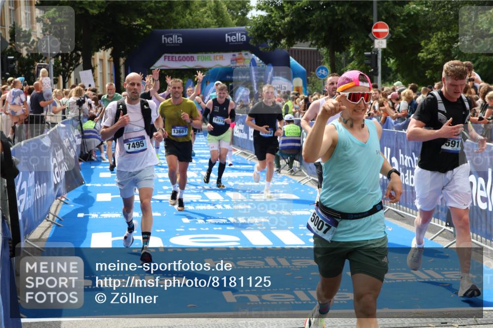 29.06.2025 - hella hamburg halbmarathon Zöllner http://msf.ph/oto/8181125 29.06.2025 10:40:17 Ziel 3547, 4381, 5007, 5409, 5410, 5508, 5803, 5916, 7495, 8465, 10968, 11731, 12704, 13667, 14699, 18614, 18979 meine-sportfotos.de