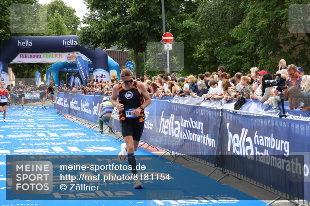 29.06.2025 - hella hamburg halbmarathon Zöllner http://msf.ph/oto/8181154 29.06.2025 10:31:48 Ziel 5187, 13606, 18102 meine-sportfotos.de