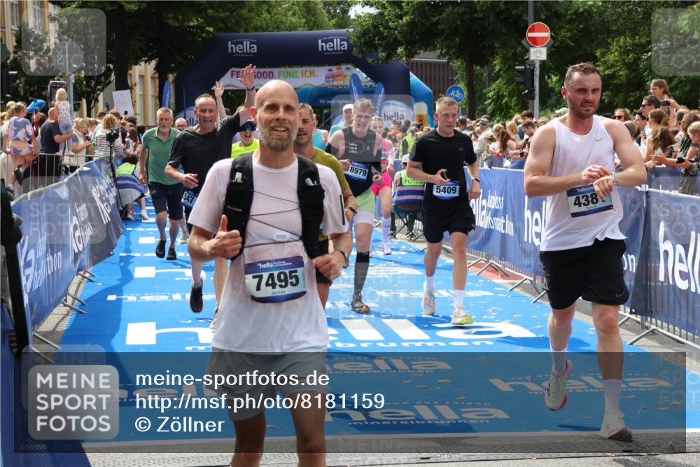 29.06.2025 - hella hamburg halbmarathon Zöllner http://msf.ph/oto/8181159 29.06.2025 10:40:18 Ziel 3547, 4381, 5409, 5410, 5803, 5916, 7495, 8465, 10968, 11731, 12704, 13667, 14699, 18614, 18979 meine-sportfotos.de