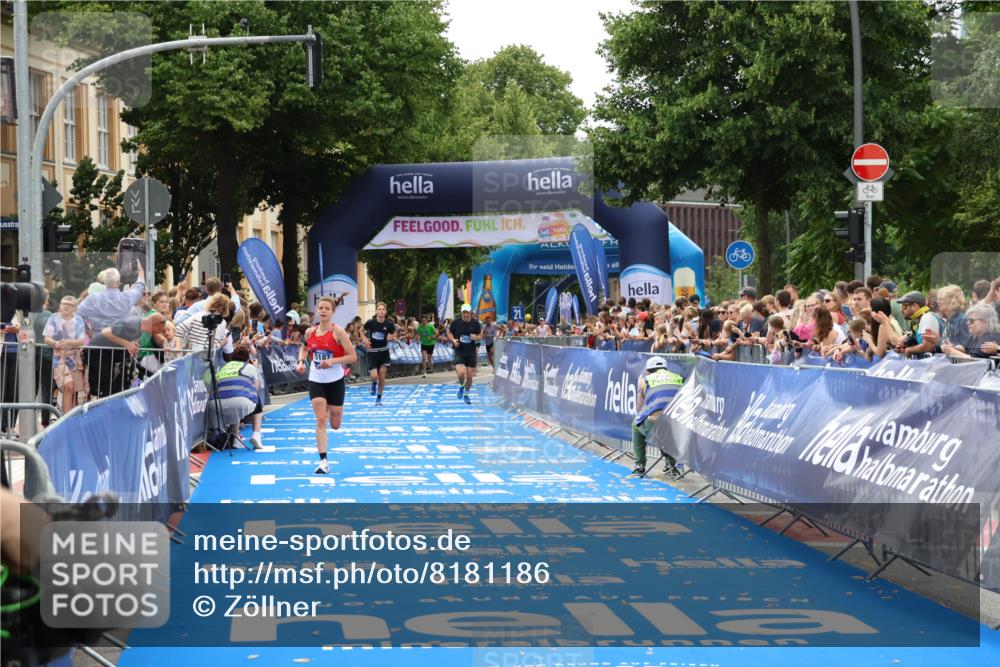 29.06.2025 - hella hamburg halbmarathon Zöllner http://msf.ph/oto/8181186 29.06.2025 10:31:50 Ziel 3935, 5187, 11929, 18102 meine-sportfotos.de