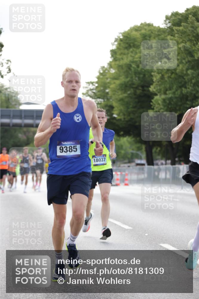 29.06.2025 - hella hamburg halbmarathon Jannik Wohlers http://msf.ph/oto/8181309 29.06.2025 09:42:41 Lombardsbrücke 4338, 5301, 9097, 9385, 11994, 12341, 12529, 12992, 13346, 14728, 18037 meine-sportfotos.de