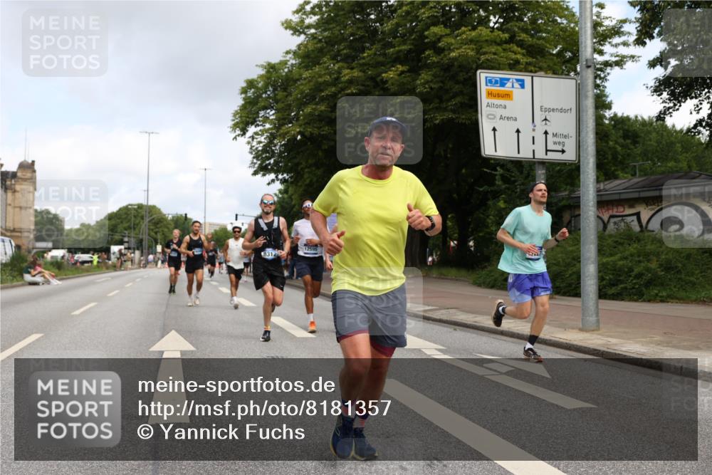 29.06.2025 - hella hamburg halbmarathon Yannick Fuchs http://msf.ph/oto/8181357 29.06.2025 10:28:44 20KM 1053, 1396, 1743, 2228, 2243, 2879, 5193, 6305, 7901, 8312, 9345, 9376, 10865, 11019, 11227, 12595, 13066, 13493, 13494, 13618, 13771, 14289, 14310, 14448, 14549, 14784, 15500, 15887, 16148, 16243, 16724, 17191, 17489, 17751, 17877, 18099, 18906 meine-sportfotos.de