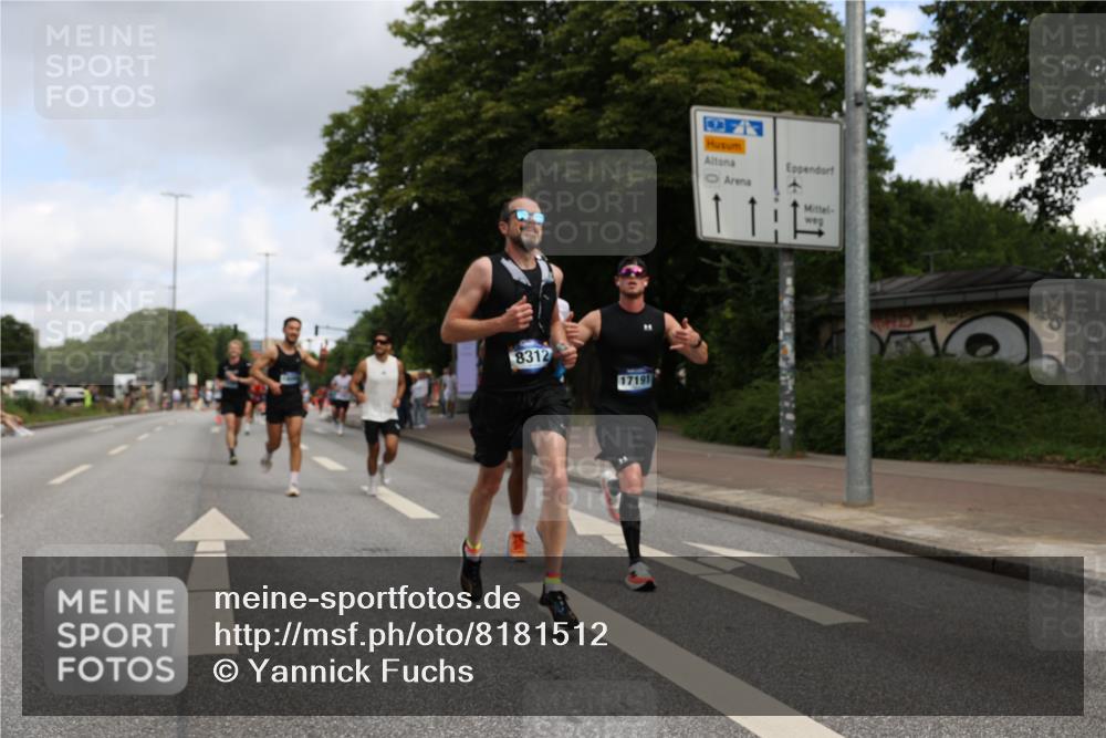 29.06.2025 - hella hamburg halbmarathon Yannick Fuchs http://msf.ph/oto/8181512 29.06.2025 10:28:45 20KM 1396, 1743, 2228, 2243, 2879, 5193, 6305, 7901, 8312, 9345, 9376, 10865, 11019, 11227, 12595, 13066, 13493, 13494, 13618, 13771, 14289, 14310, 14448, 14549, 14784, 15500, 15887, 16148, 16243, 16724, 17191, 17489, 17751, 17877, 18099, 18906 meine-sportfotos.de