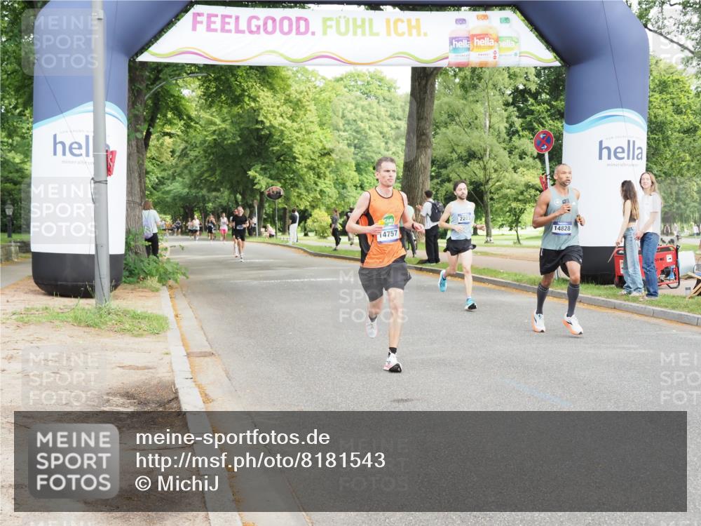 29.06.2025 - hella hamburg halbmarathon MichiJ http://msf.ph/oto/8181543 29.06.2025 10:17:19 Zwischen KM18-KM19 5344, 10848, 14757, 14828, 17893, 18037 meine-sportfotos.de