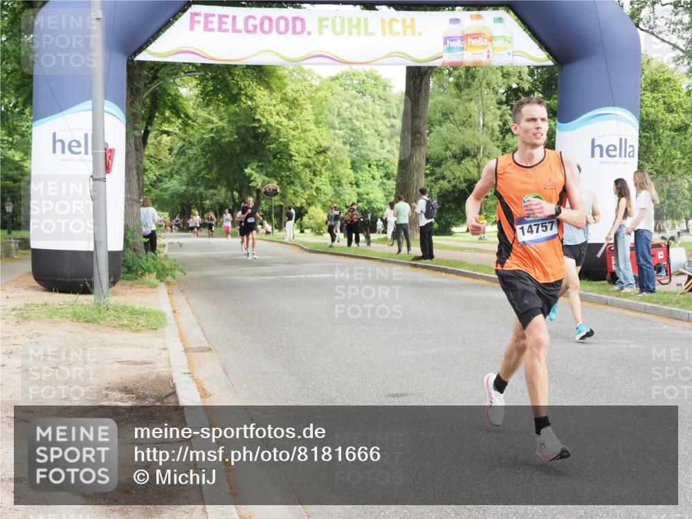 29.06.2025 - hella hamburg halbmarathon MichiJ http://msf.ph/oto/8181666 29.06.2025 10:17:20 Zwischen KM18-KM19 2203, 10848, 14757, 14828, 17893, 18037 meine-sportfotos.de