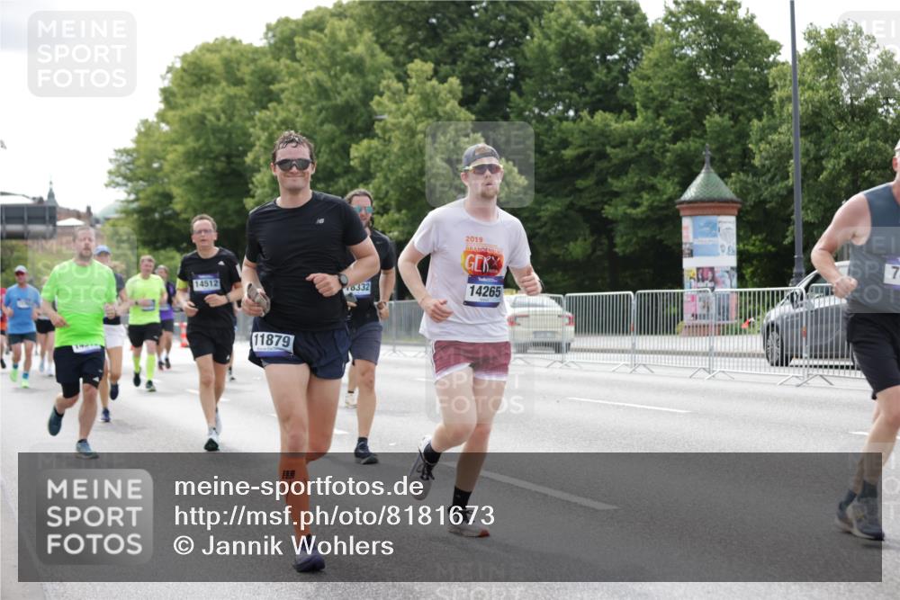 29.06.2025 - hella hamburg halbmarathon Jannik Wohlers http://msf.ph/oto/8181673 29.06.2025 10:23:01 Lombardsbrücke 1048, 1362, 2925, 4391, 4728, 4793, 5406, 6502, 7029, 7820, 8716, 8918, 8920, 9301, 10739, 11798, 11879, 12073, 12874, 14265, 14338, 14510, 14512, 14821, 15709, 16185, 16251, 16558, 17013, 17099, 17199, 17207, 17299, 17719, 18070, 18071, 18089, 18332, 18402, 18818 meine-sportfotos.de