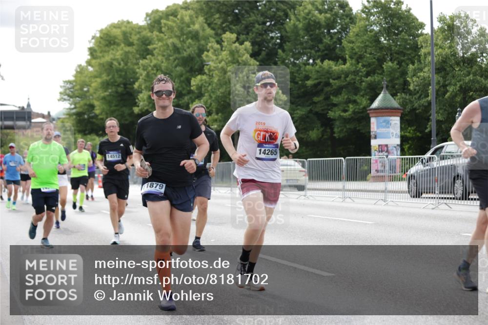 29.06.2025 - hella hamburg halbmarathon Jannik Wohlers http://msf.ph/oto/8181702 29.06.2025 10:23:01 Lombardsbrücke 1048, 1362, 2925, 4391, 4728, 4793, 5406, 6502, 7029, 7820, 8716, 8918, 8920, 9301, 10739, 11798, 11879, 12073, 12874, 14265, 14338, 14510, 14512, 14821, 15709, 16185, 16251, 16558, 17013, 17099, 17199, 17207, 17299, 17719, 18070, 18071, 18089, 18332, 18402, 18818 meine-sportfotos.de