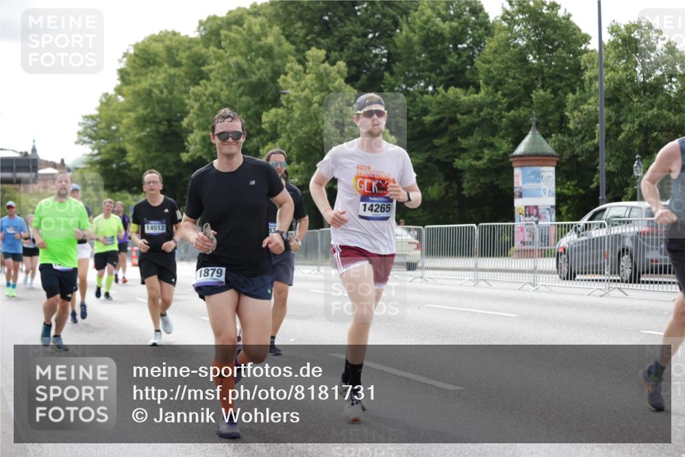 29.06.2025 - hella hamburg halbmarathon Jannik Wohlers http://msf.ph/oto/8181731 29.06.2025 10:23:01 Lombardsbrücke 1048, 1362, 2925, 4391, 4728, 4793, 5406, 6502, 7029, 7820, 8716, 8918, 8920, 9301, 10739, 11798, 11879, 12073, 12874, 14265, 14338, 14510, 14512, 14821, 15709, 16185, 16251, 16558, 17013, 17099, 17199, 17207, 17299, 17719, 18070, 18071, 18089, 18332, 18402, 18818 meine-sportfotos.de