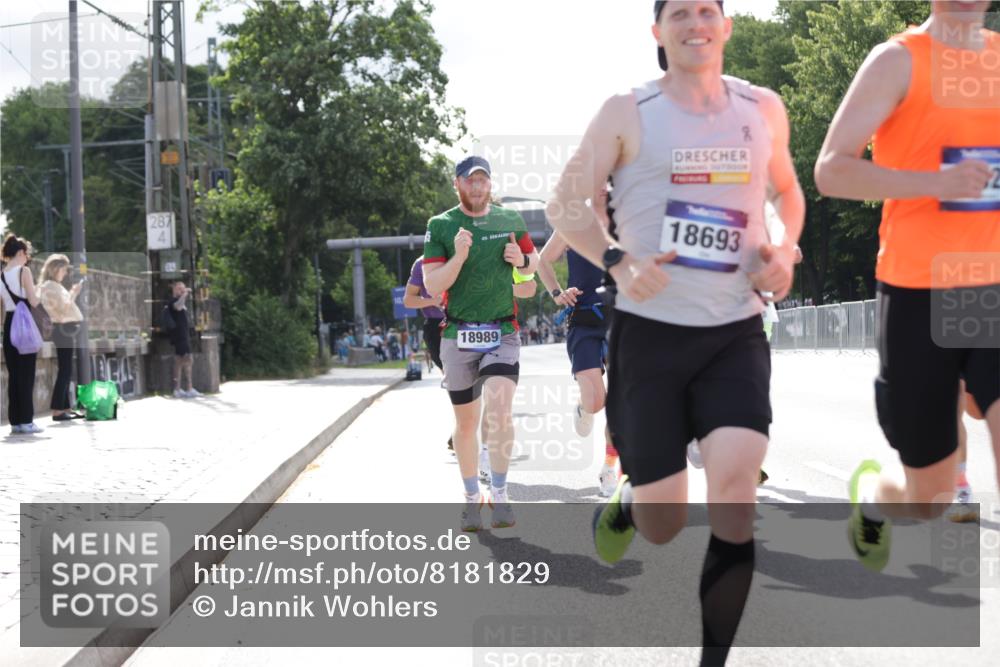 29.06.2025 - hella hamburg halbmarathon Jannik Wohlers http://msf.ph/oto/8181829 29.06.2025 09:42:49 Lombardsbrücke 1271, 4338, 5301, 9097, 9385, 9565, 9767, 10867, 11994, 12341, 13374, 14728, 14757, 15483, 15671, 18037, 18328, 18693, 18695, 18989 meine-sportfotos.de