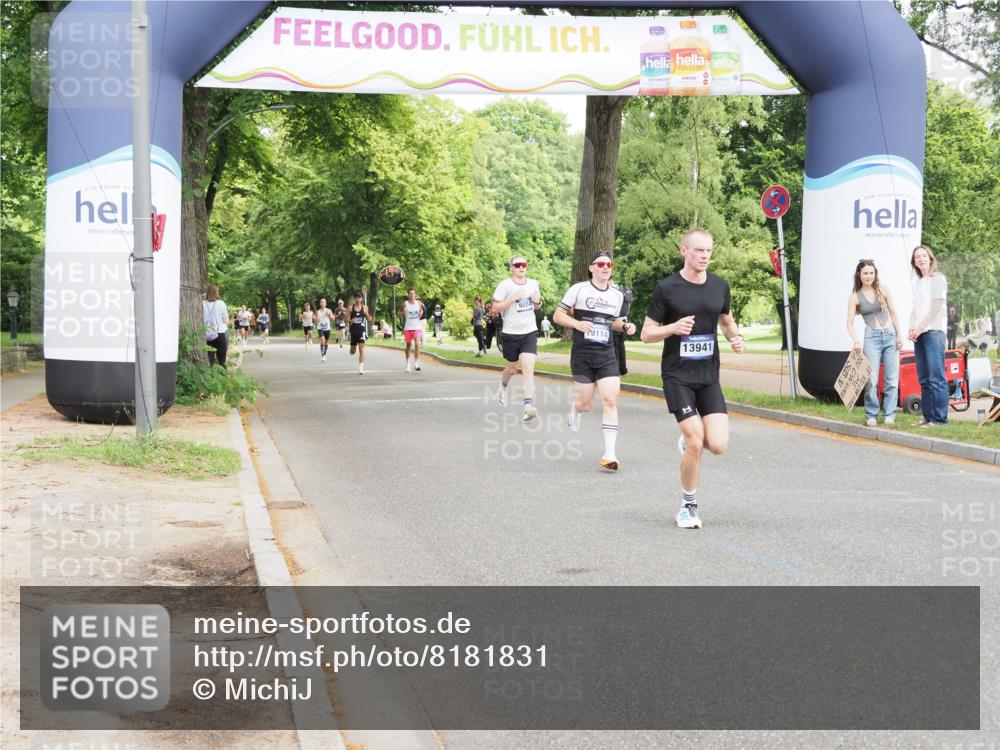 29.06.2025 - hella hamburg halbmarathon MichiJ http://msf.ph/oto/8181831 29.06.2025 10:17:26 Zwischen KM18-KM19 2203, 9804, 13941, 14757, 14828 meine-sportfotos.de