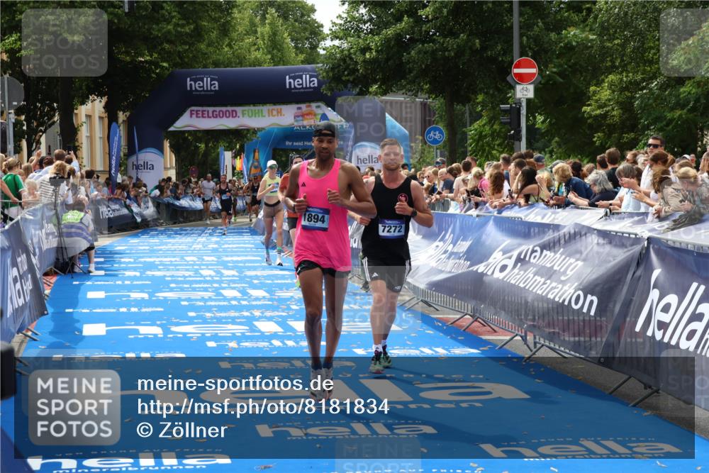 29.06.2025 - hella hamburg halbmarathon Zöllner http://msf.ph/oto/8181834 29.06.2025 10:32:21 Ziel 1894, 7272, 10876, 16065 meine-sportfotos.de