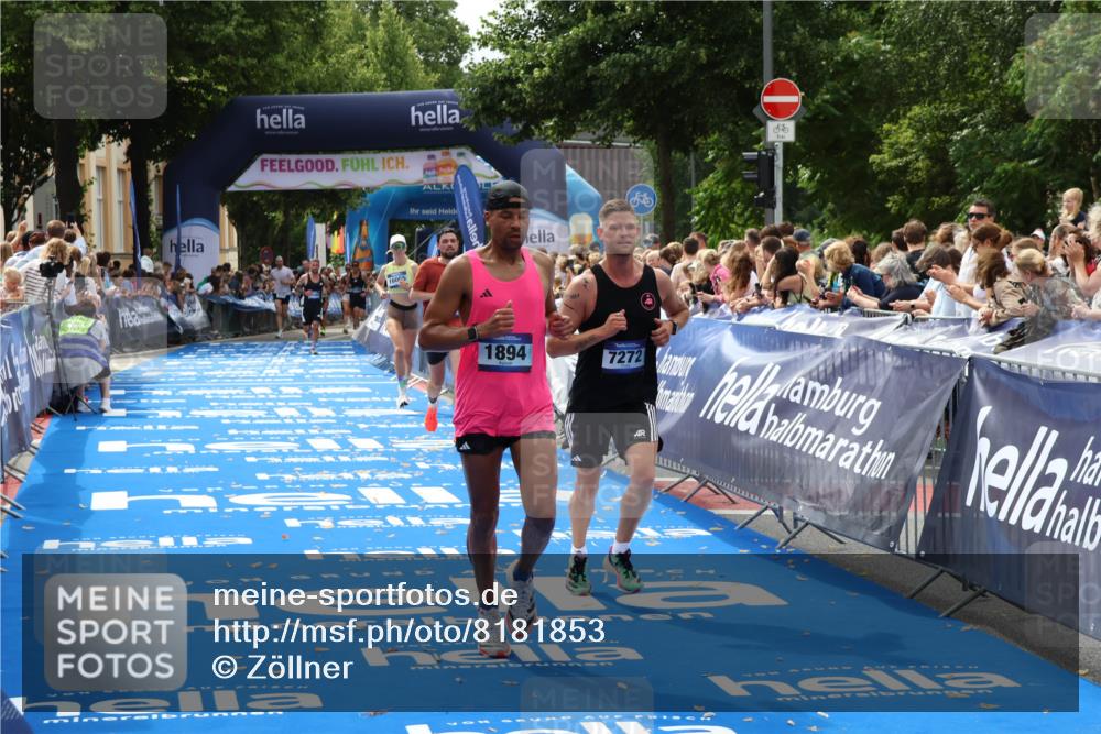 29.06.2025 - hella hamburg halbmarathon Zöllner http://msf.ph/oto/8181853 29.06.2025 10:32:21 Ziel 1894, 7272, 10876, 16065 meine-sportfotos.de