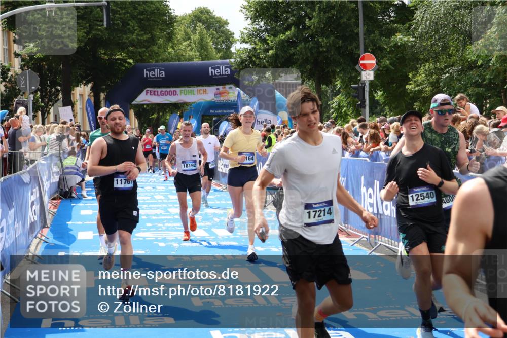 29.06.2025 - hella hamburg halbmarathon Zöllner http://msf.ph/oto/8181922 29.06.2025 10:40:38 Ziel 1912, 4843, 7284, 8966, 10978, 11767, 12365, 12540, 12865, 14820, 15015, 15164, 15542, 17214, 17724, 18192, 18399 meine-sportfotos.de