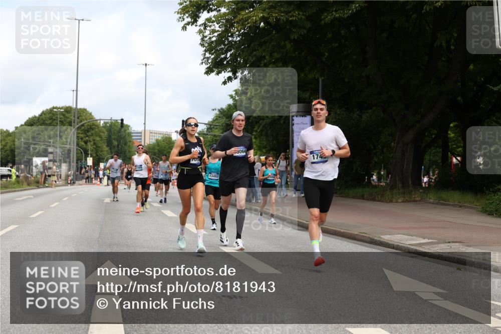 29.06.2025 - hella hamburg halbmarathon Yannick Fuchs http://msf.ph/oto/8181943 29.06.2025 10:28:49 20KM 1080, 1396, 1743, 2228, 2243, 2879, 3005, 6305, 7534, 7901, 8312, 9345, 9376, 10865, 11019, 11227, 12595, 13066, 13493, 13494, 13618, 13771, 14310, 14448, 14549, 15500, 16148, 16243, 16724, 17191, 17489, 17751, 17877, 18099, 18906 meine-sportfotos.de