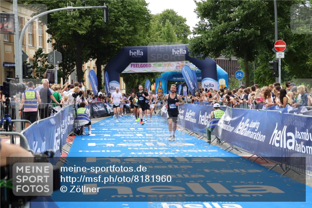 29.06.2025 - hella hamburg halbmarathon Zöllner http://msf.ph/oto/8181960 29.06.2025 10:32:27 Ziel 5070, 5746, 7845, 8883, 10484, 11745, 16957 meine-sportfotos.de
