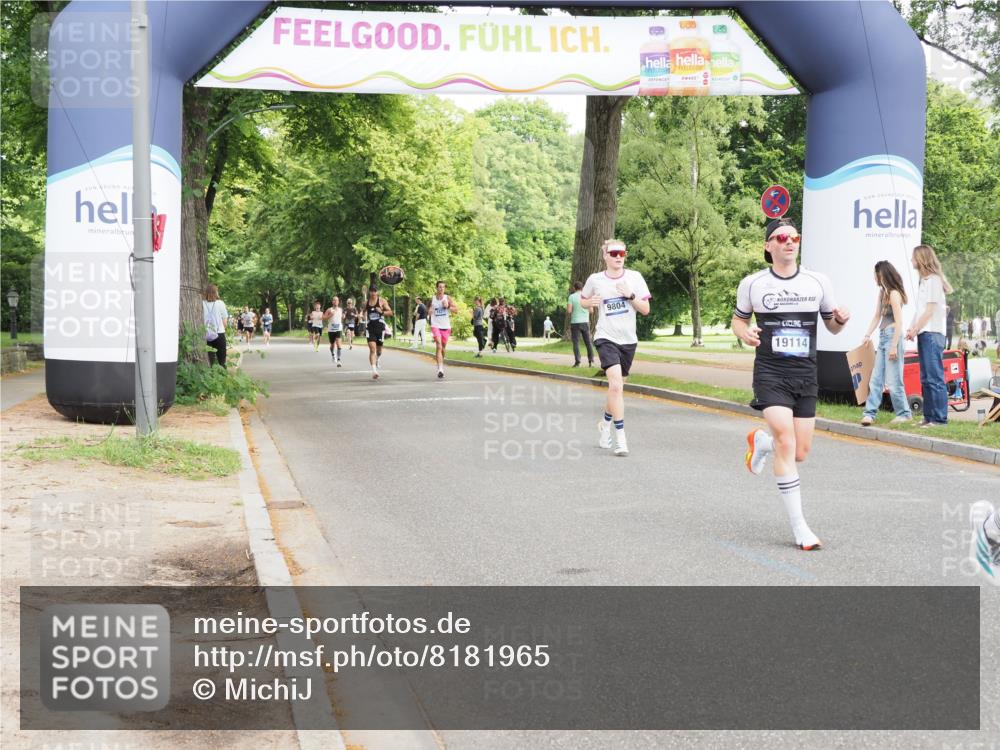 29.06.2025 - hella hamburg halbmarathon MichiJ http://msf.ph/oto/8181965 29.06.2025 10:17:27 Zwischen KM18-KM19 2203, 9804, 13941, 14757, 14828, 19114 meine-sportfotos.de