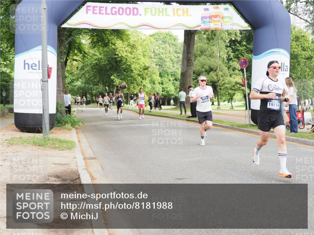 29.06.2025 - hella hamburg halbmarathon MichiJ http://msf.ph/oto/8181988 29.06.2025 10:17:27 Zwischen KM18-KM19 2203, 9804, 13941, 14757, 14828, 19114 meine-sportfotos.de