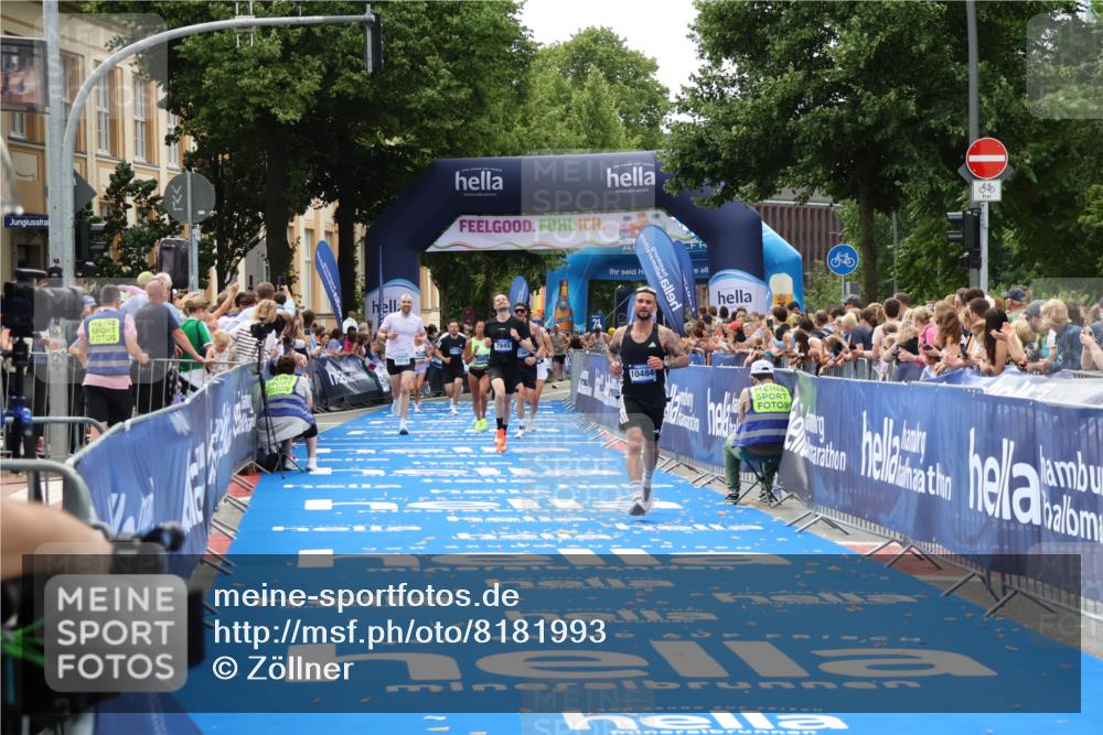 29.06.2025 - hella hamburg halbmarathon Zöllner http://msf.ph/oto/8181993 29.06.2025 10:32:27 Ziel 5070, 5746, 7845, 8883, 10484, 11745, 16957 meine-sportfotos.de