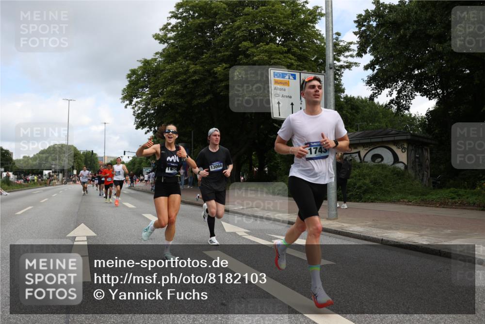 29.06.2025 - hella hamburg halbmarathon Yannick Fuchs http://msf.ph/oto/8182103 29.06.2025 10:28:50 20KM 1080, 1396, 1743, 2228, 2243, 2879, 3005, 6305, 7534, 7901, 8312, 9345, 9376, 10865, 11019, 11227, 12595, 13066, 13493, 13494, 13618, 13771, 14310, 14448, 14549, 15500, 16148, 16243, 16724, 17191, 17489, 17751, 17877, 18099, 18906 meine-sportfotos.de