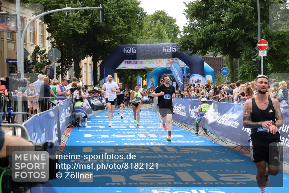 29.06.2025 - hella hamburg halbmarathon Zöllner http://msf.ph/oto/8182121 29.06.2025 10:32:30 Ziel 5070, 5746, 7845, 8883, 10484, 11745, 13199, 16957, 18562, 18563 meine-sportfotos.de
