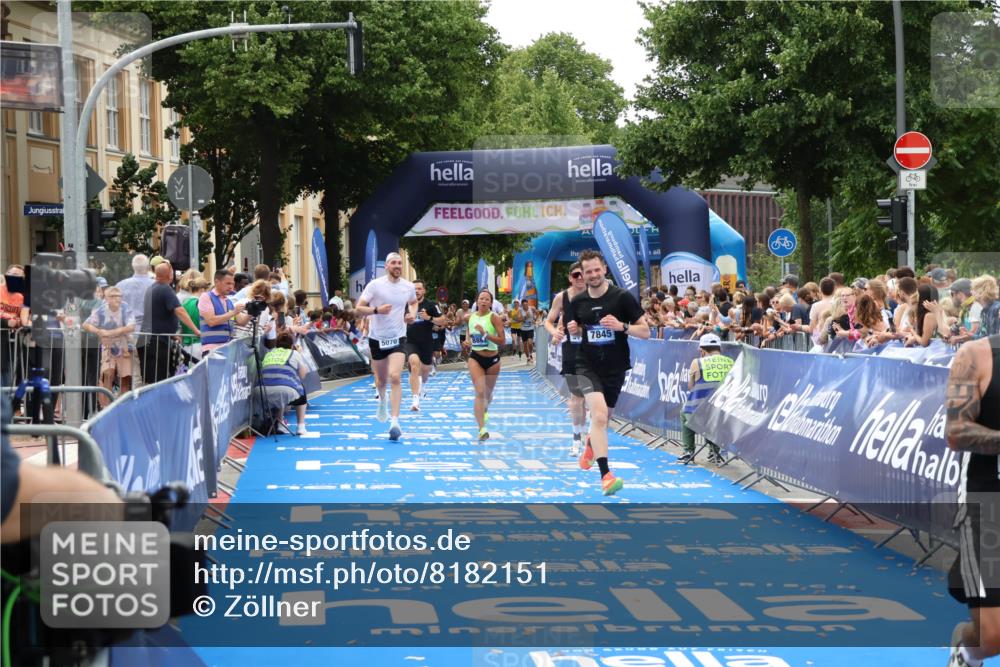 29.06.2025 - hella hamburg halbmarathon Zöllner http://msf.ph/oto/8182151 29.06.2025 10:32:30 Ziel 5070, 5746, 7845, 8883, 10484, 11745, 13199, 16957, 18562, 18563 meine-sportfotos.de