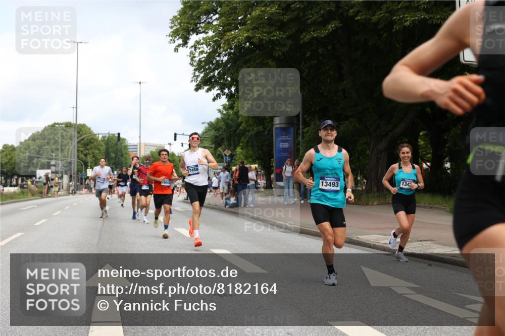 29.06.2025 - hella hamburg halbmarathon Yannick Fuchs http://msf.ph/oto/8182164 29.06.2025 10:28:51 20KM 1080, 1396, 1743, 2228, 2243, 2879, 3005, 6305, 7534, 7901, 8312, 9345, 9376, 10865, 11019, 11227, 12595, 13066, 13493, 13494, 13618, 13771, 14310, 14448, 14549, 15500, 16148, 16243, 16417, 17191, 17489, 17751, 17877, 18099, 18906 meine-sportfotos.de
