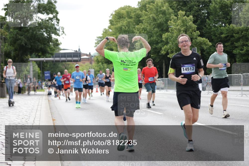 29.06.2025 - hella hamburg halbmarathon Jannik Wohlers http://msf.ph/oto/8182235 29.06.2025 10:23:03 Lombardsbrücke 1048, 1362, 2925, 4391, 4728, 5406, 6502, 7029, 7820, 8716, 10739, 11798, 11879, 12073, 12874, 14265, 14510, 14512, 14821, 15709, 16185, 16251, 17013, 17199, 17207, 17719, 18070, 18071, 18089, 18332, 18402, 18818, 18865 meine-sportfotos.de