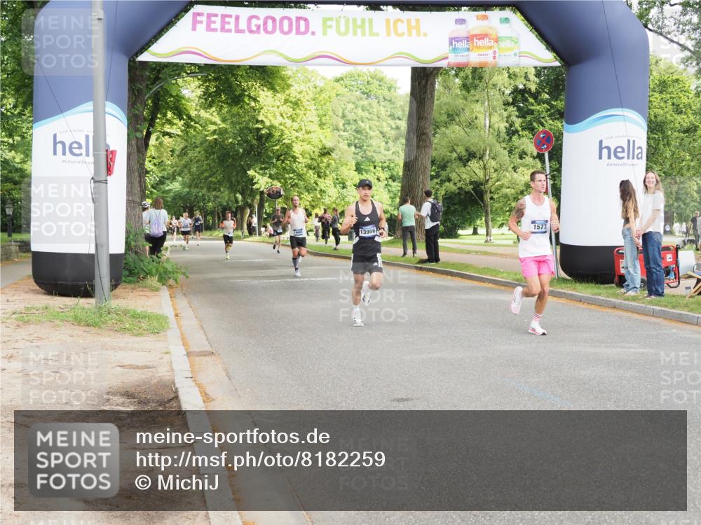 29.06.2025 - hella hamburg halbmarathon MichiJ http://msf.ph/oto/8182259 29.06.2025 10:17:30 Zwischen KM18-KM19 1577, 9804, 13941, 13956, 19114 meine-sportfotos.de