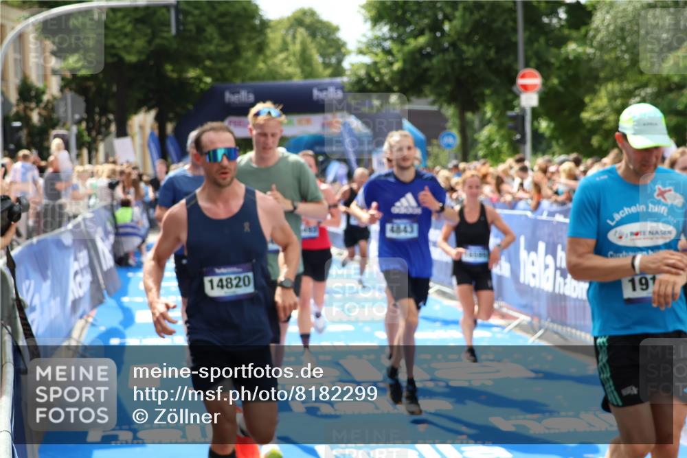 29.06.2025 - hella hamburg halbmarathon Zöllner http://msf.ph/oto/8182299 29.06.2025 10:40:46 Ziel 1882, 1912, 2324, 2714, 2750, 4634, 4843, 4889, 5014, 5026, 5745, 7080, 7622, 8074, 8629, 9294, 10900, 11959, 12865, 14092, 14272, 14820, 15351, 15493, 16201, 16249, 16599, 17486, 18399 meine-sportfotos.de