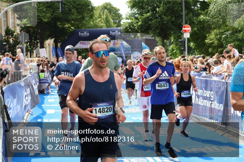 29.06.2025 - hella hamburg halbmarathon Zöllner http://msf.ph/oto/8182316 29.06.2025 10:40:47 Ziel 1882, 2324, 2714, 2750, 4634, 4843, 4889, 5014, 5026, 5745, 7080, 7622, 8074, 8629, 9294, 10900, 11959, 12865, 14092, 14272, 14820, 15351, 15493, 16201, 16249, 16599, 17486, 18399 meine-sportfotos.de
