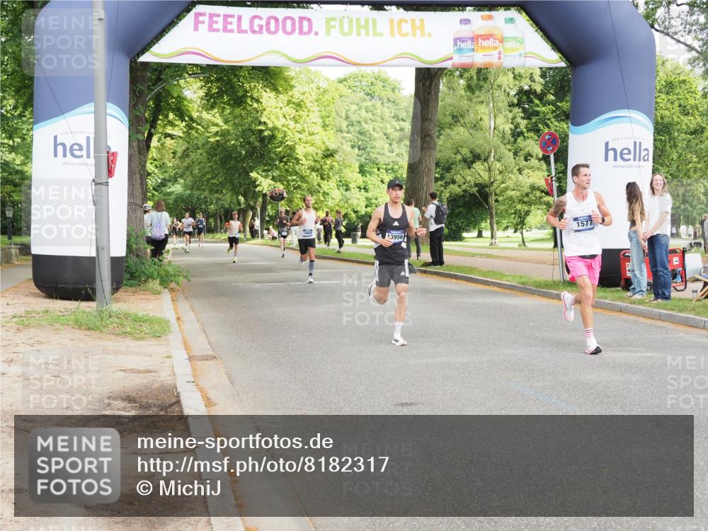29.06.2025 - hella hamburg halbmarathon MichiJ http://msf.ph/oto/8182317 29.06.2025 10:17:31 Zwischen KM18-KM19 1577, 9804, 13941, 13956, 19114 meine-sportfotos.de